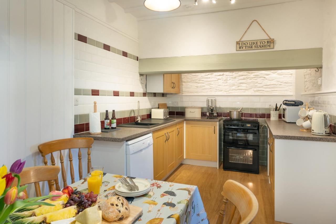Croft Farm & Celtic Cottages 卡迪根 外观 照片
