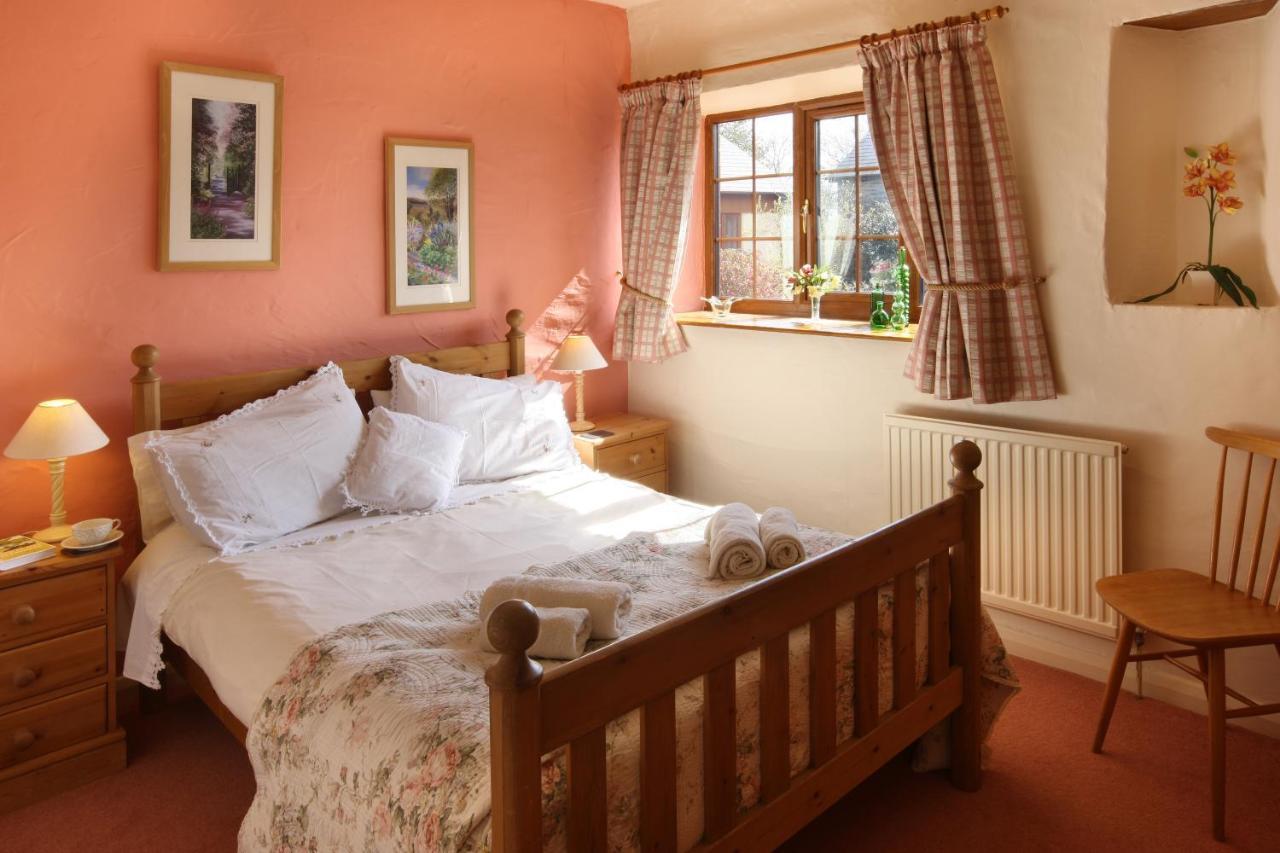 Croft Farm & Celtic Cottages 卡迪根 外观 照片