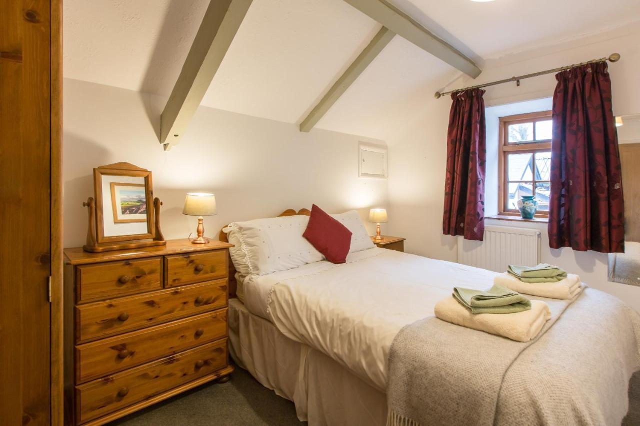 Croft Farm & Celtic Cottages 卡迪根 外观 照片