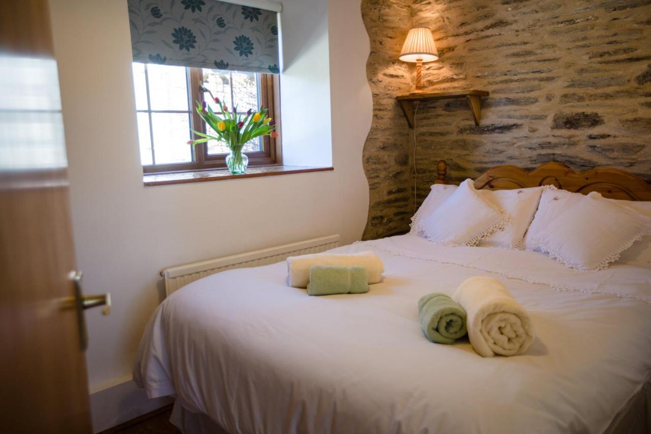 Croft Farm & Celtic Cottages 卡迪根 外观 照片